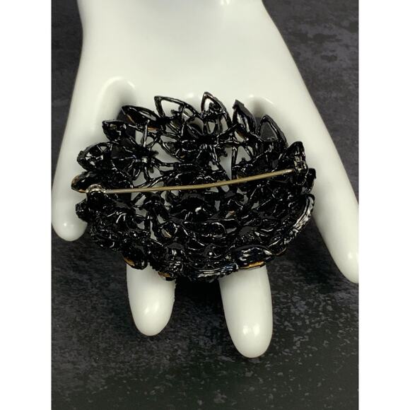 Jet Black Stones Mourning Brooch Filigree Blackened Frame Vintage - Picture 5 of 6